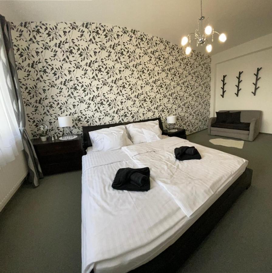 Cosy Apartment In An Excellent Location ヴェルカー・ロムニツァ エクステリア 写真
